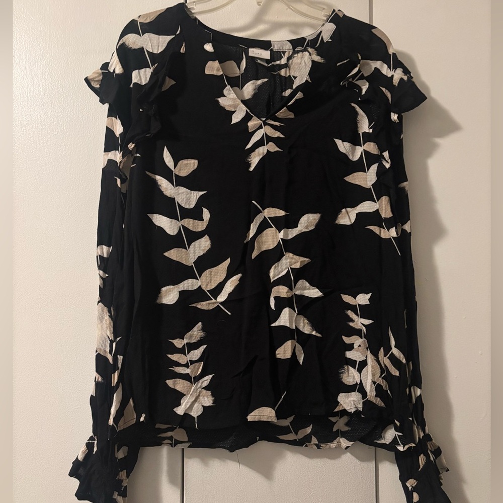 NWOT A New Day top